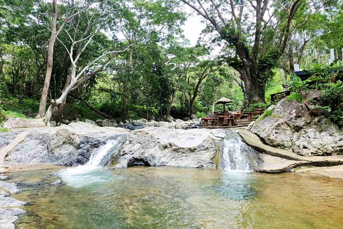 6 Hours Giant Zipline Adventure Park in Fiji - Seven ziplines through Fiji’s Sleeping Giant country