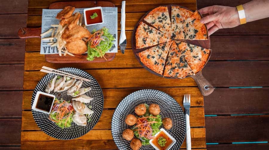 Denarau: Seventh Heaven Floating Bar Day Trip - Food, drinks, and the real cost of the day