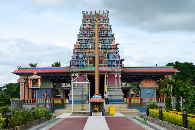 Discover Nadi - Viseisei village and the first Fijians