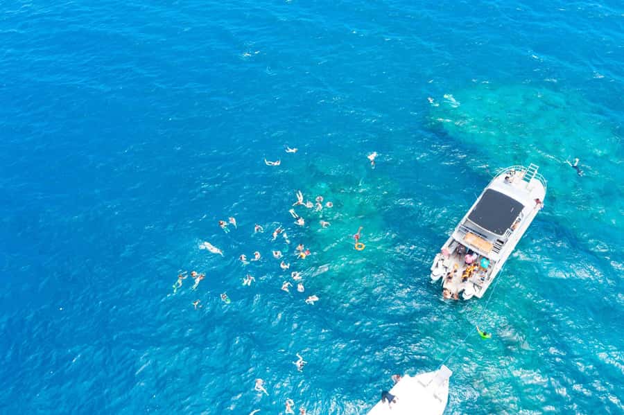 Fiji: Beachcomber Island Day Cruise with Snorkelling - Beach time with room to set your own pace
