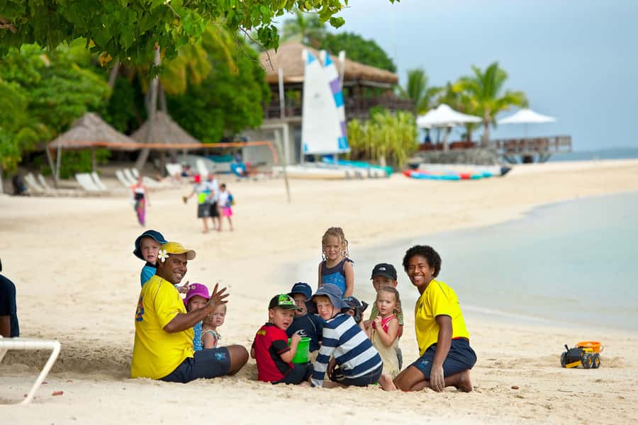 Fiji: Castaway Island Resort Day Cruise with Lunch - How the $156 price measures up