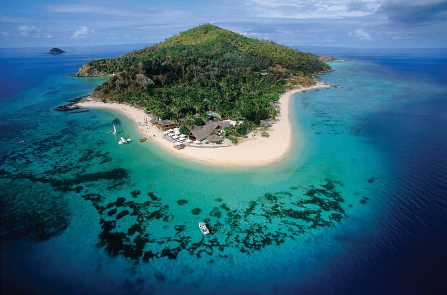 Fiji: Castaway Island Resort Day Cruise with Lunch - Five hours at a resort island