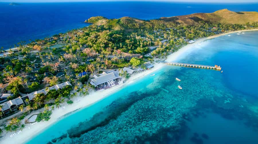 Fiji: Mana Island Resort Day Trip with Lunch - The 9:30 AM catamaran from Port Denarau