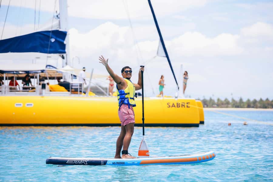 Fiji: South Sea Sailing Experience with Lunch & Drinks - Key points at a glance