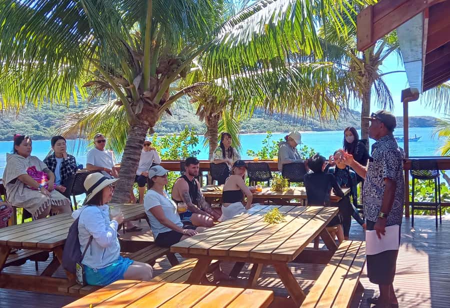 Fiji: Ultimate Encounters Snorkel with Sharks and Lunch - Barefoot Kuata and the Small Boat to the Reef