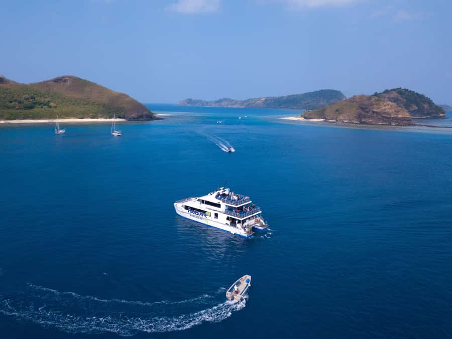 Fiji: Yasawa Islands Explorer Cruise with Lunch - A full day on the Yasawa Flyer