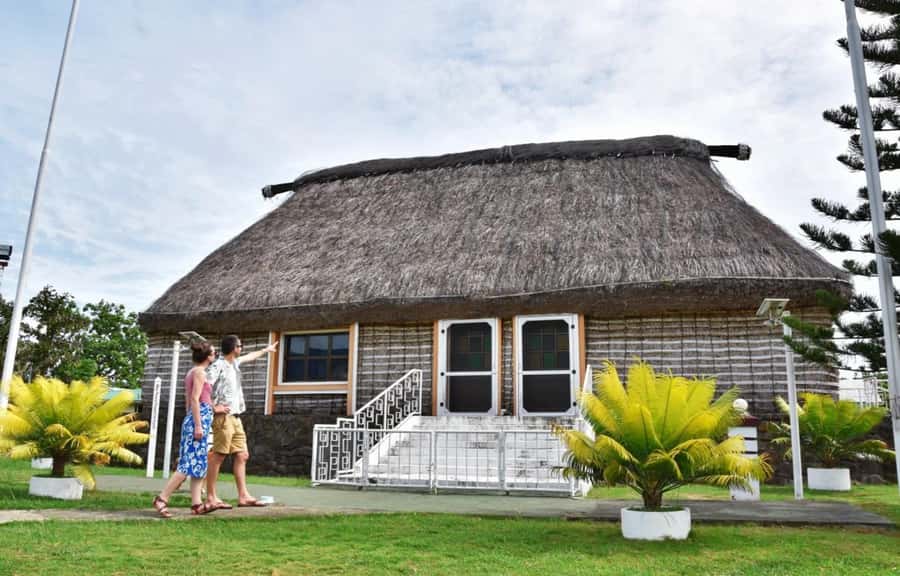 Nadi: Fijian Village Tour with Tifajek Mudpool and Hotspring - The optional Fijian massage