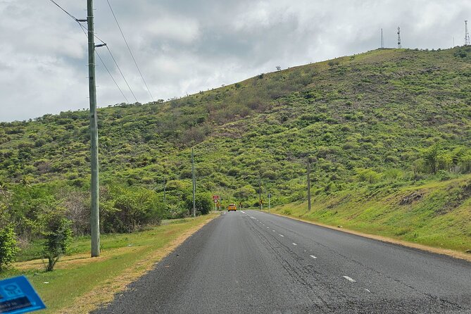 Premier Transfers and Tours Fiji - Why the vehicle details matter in Fiji