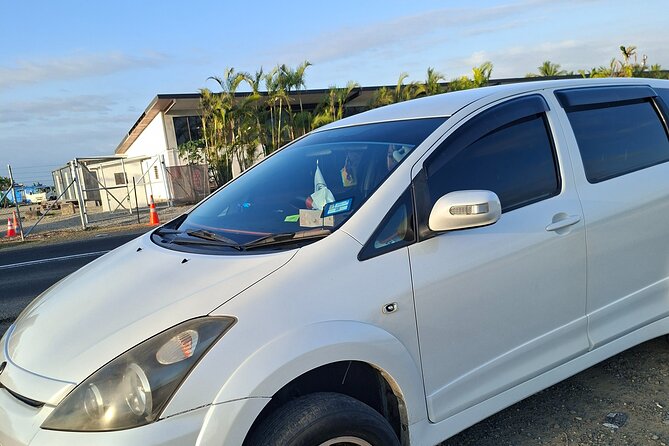 Private Momi Bay Transfers - My call: book it for a calm Momi Bay arrival