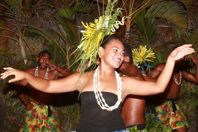 Robinson Crusoe Sunset Cruise Including Dinner, Cultural Show & Transfers - Landing with wet feet and a warm welcome