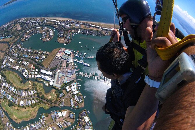 Skydive Fiji Legend 13000ft Tandem Jump (60 seconds free fall) - Who will get the most from this jump?