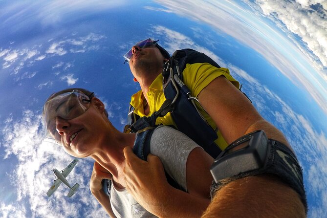 Skydive Fiji Legend 13000ft Tandem Jump (60 seconds free fall) - Price, cancellation, and practical value