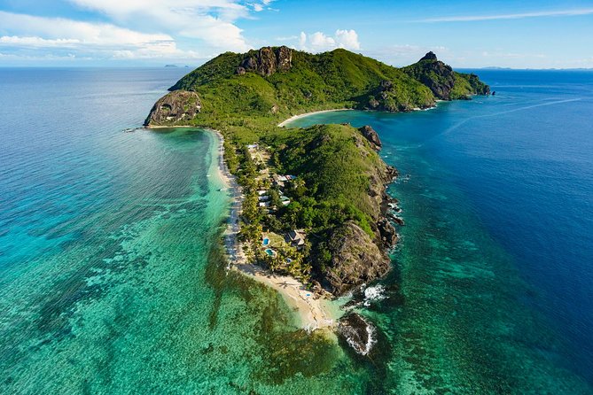 Ultimate Encounter Snorkel with Sharks in Fiji - Lunch is better than a simple excursion meal