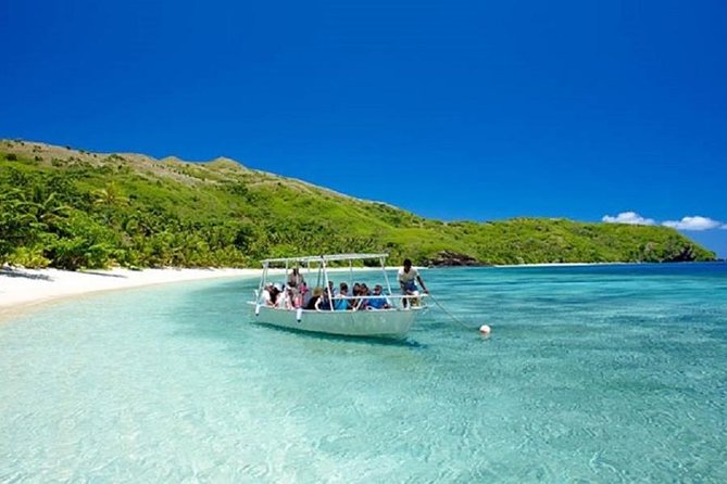 Yasawa Hop-On Hop-Off Pass - The Yasawa Flyer makes the long crossings easier